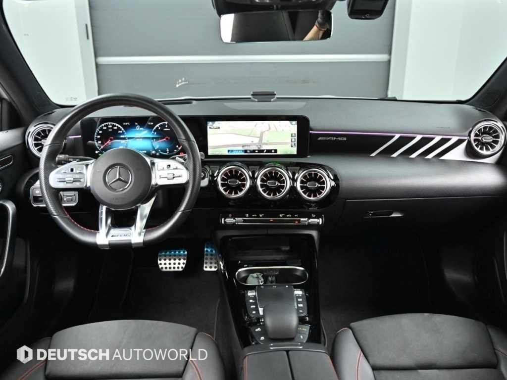 벤츠 A 클래스 A클래스 W177 AMG A45 4MATIC+ 해치백 이미지 7