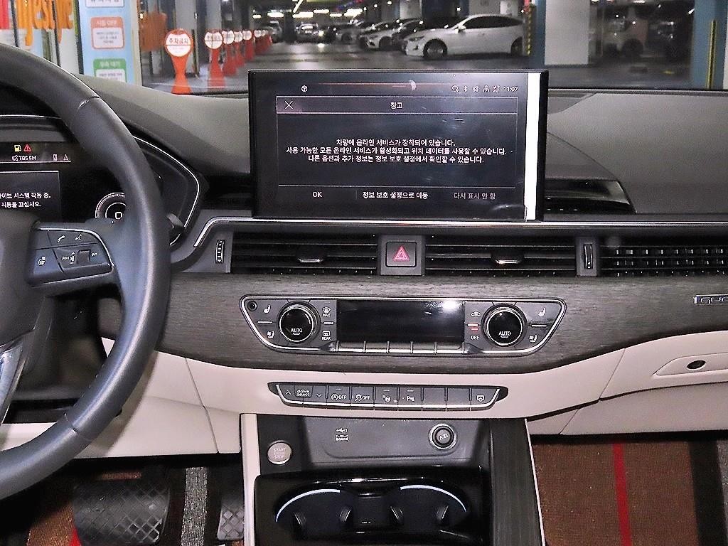 아우디 A5 A5 (F5) 40 TFSI 콰트로 프리미엄 스포트백 이미지 11