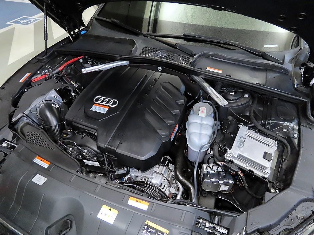 아우디 A5 A5 (F5) 40 TFSI 콰트로 프리미엄 스포트백 이미지 19