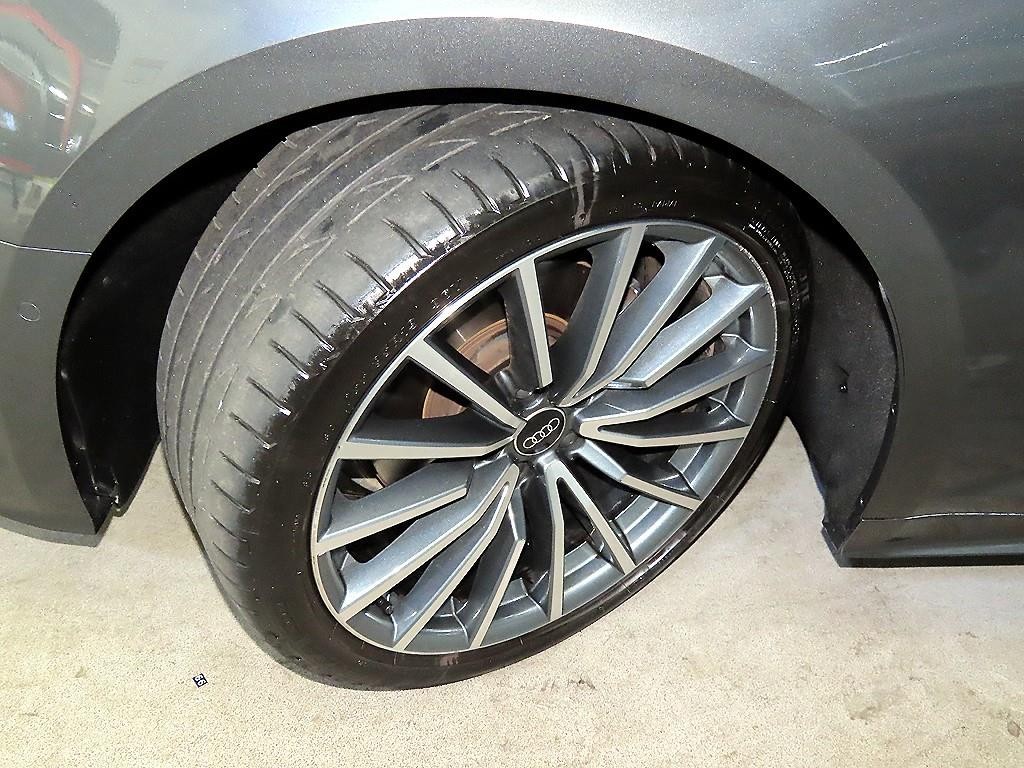 아우디 A5 A5 (F5) 40 TFSI 콰트로 프리미엄 스포트백 이미지 20