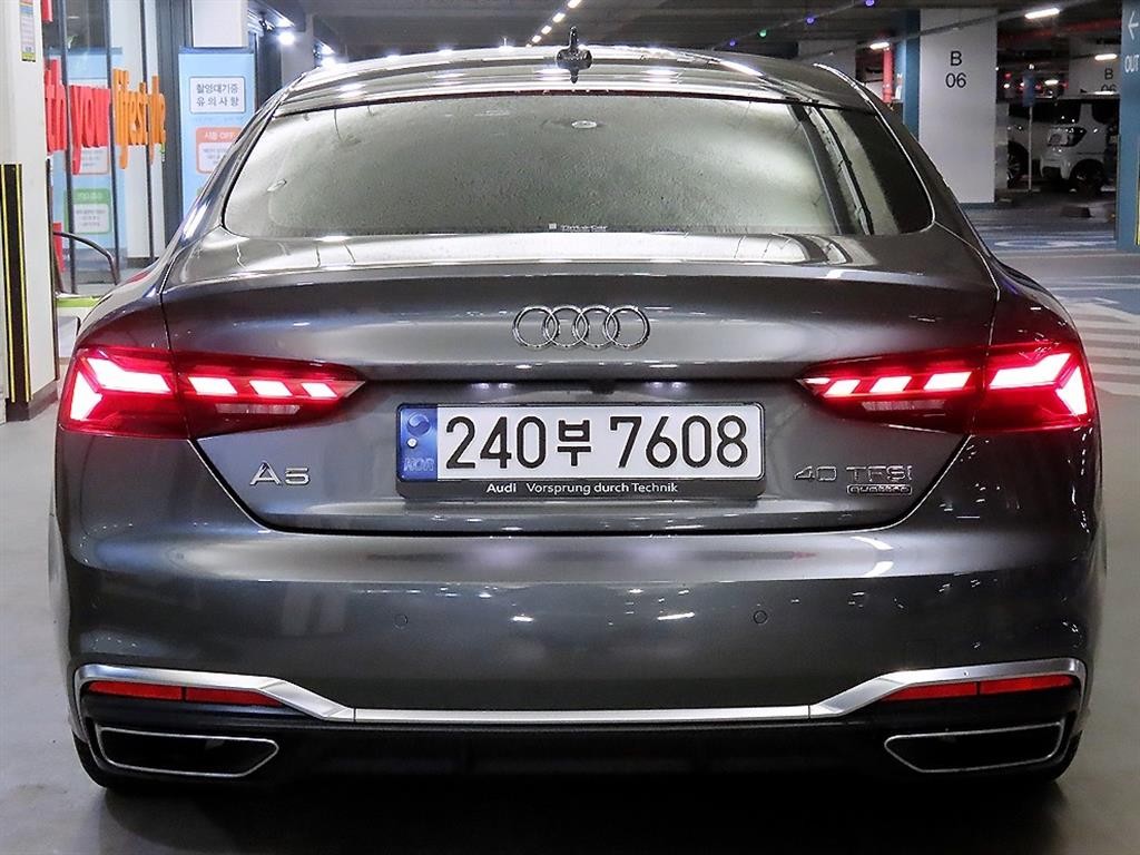 아우디 A5 A5 (F5) 40 TFSI 콰트로 프리미엄 스포트백 이미지 5