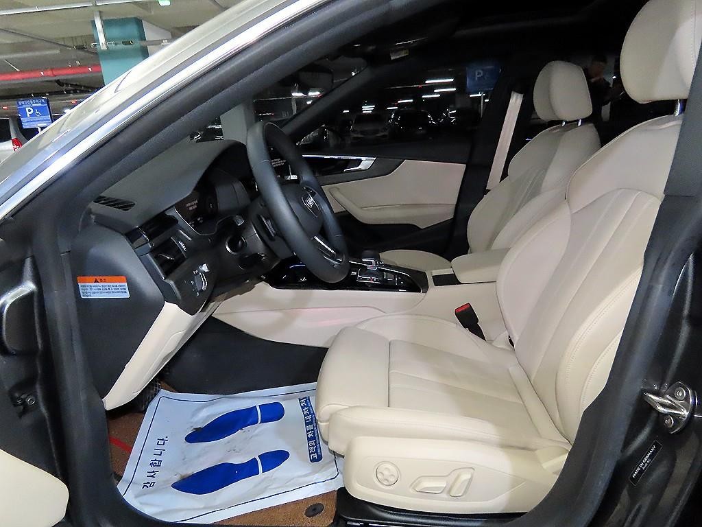 아우디 A5 A5 (F5) 40 TFSI 콰트로 프리미엄 스포트백 이미지 6