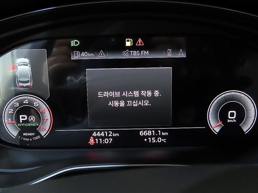 아우디 A5 A5 (F5) 40 TFSI 콰트로 프리미엄 스포트백 이미지 9