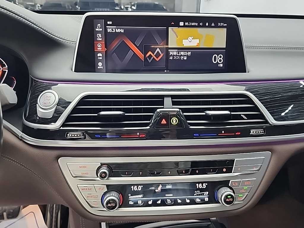 BMW 7시리즈 7시리즈 (G11) 730d xDrive M 스포츠 이미지 10