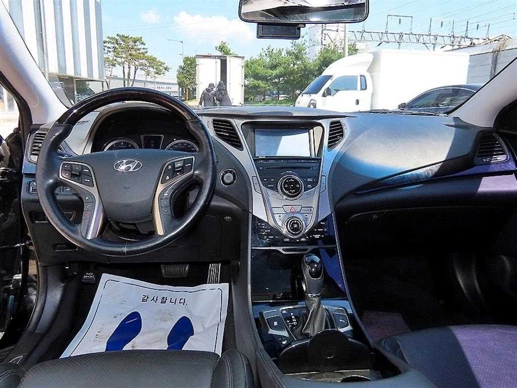현대 그랜저 그랜저 HG LPG HG300 프라임 이미지 7