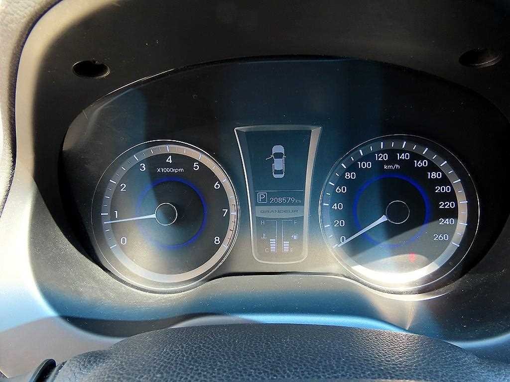 현대 그랜저 그랜저 HG LPG HG300 프라임 이미지 9