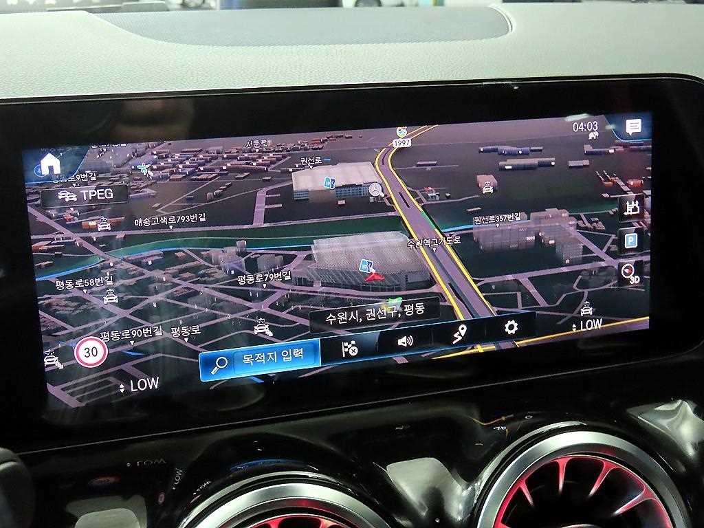 벤츠 GLA 클래스 GLA클래스 H247 GLA45 AMG 4MATIC + 이미지 13