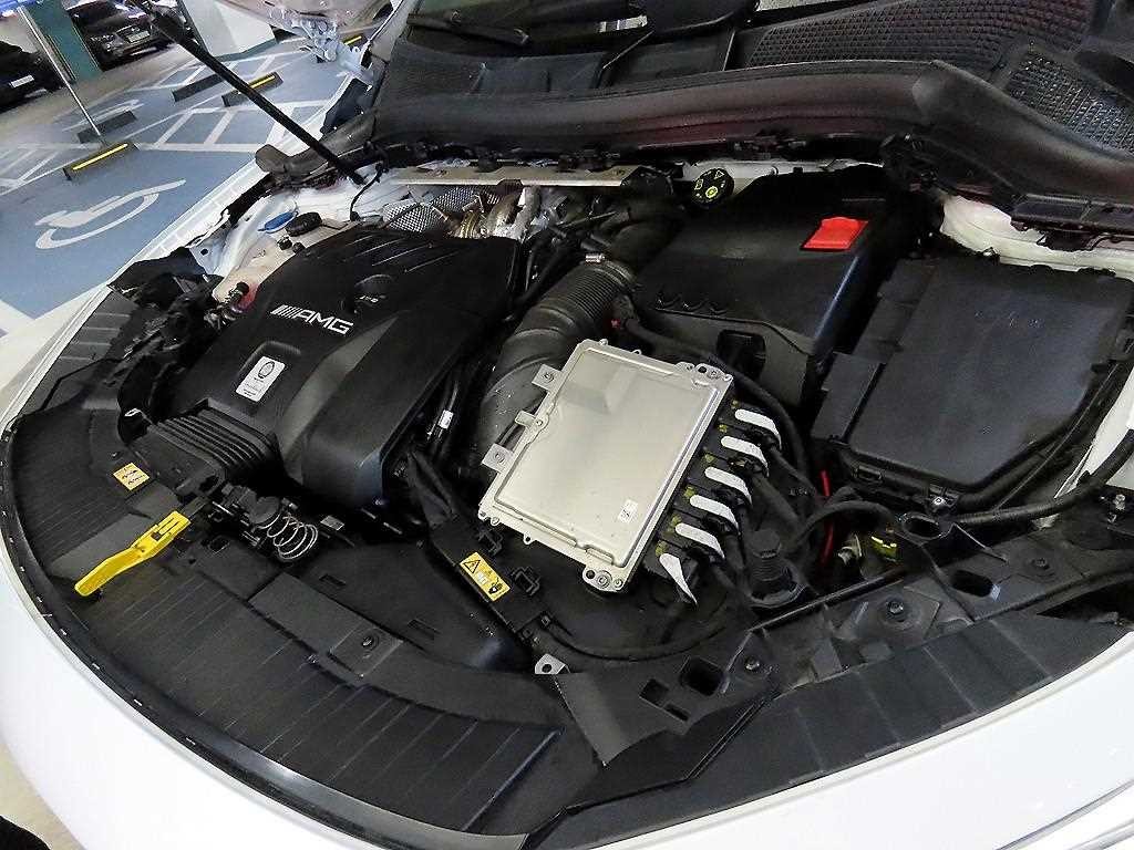 벤츠 GLA 클래스 GLA클래스 H247 GLA45 AMG 4MATIC + 이미지 19