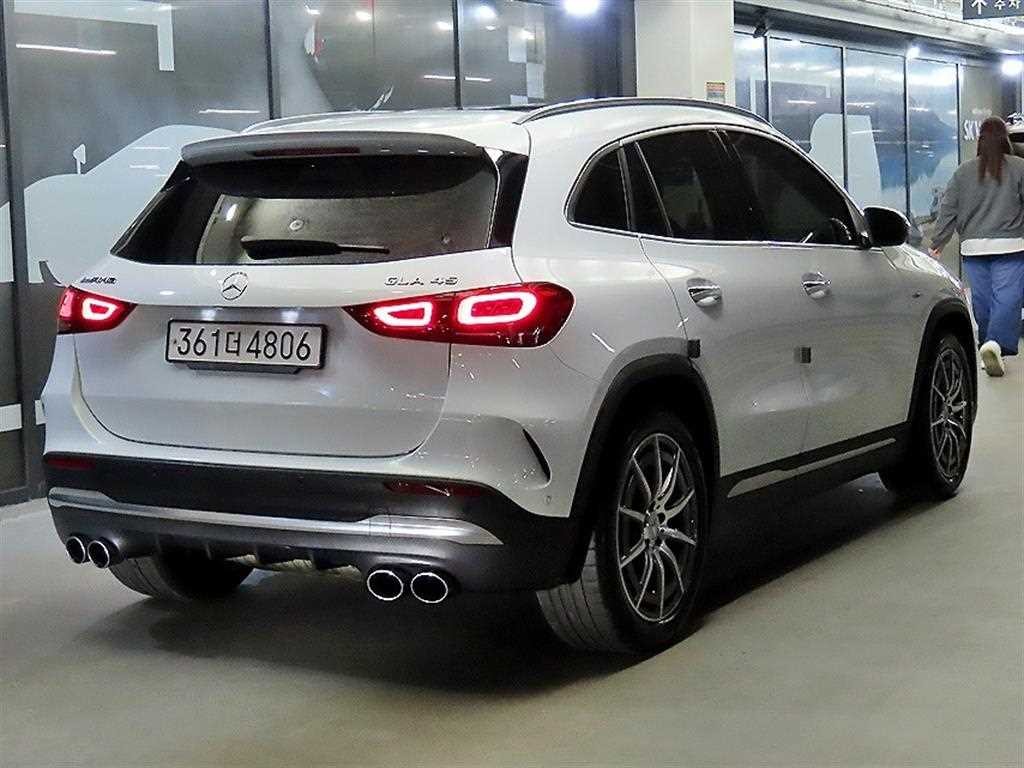 벤츠 GLA 클래스 GLA클래스 H247 GLA45 AMG 4MATIC + 이미지 4