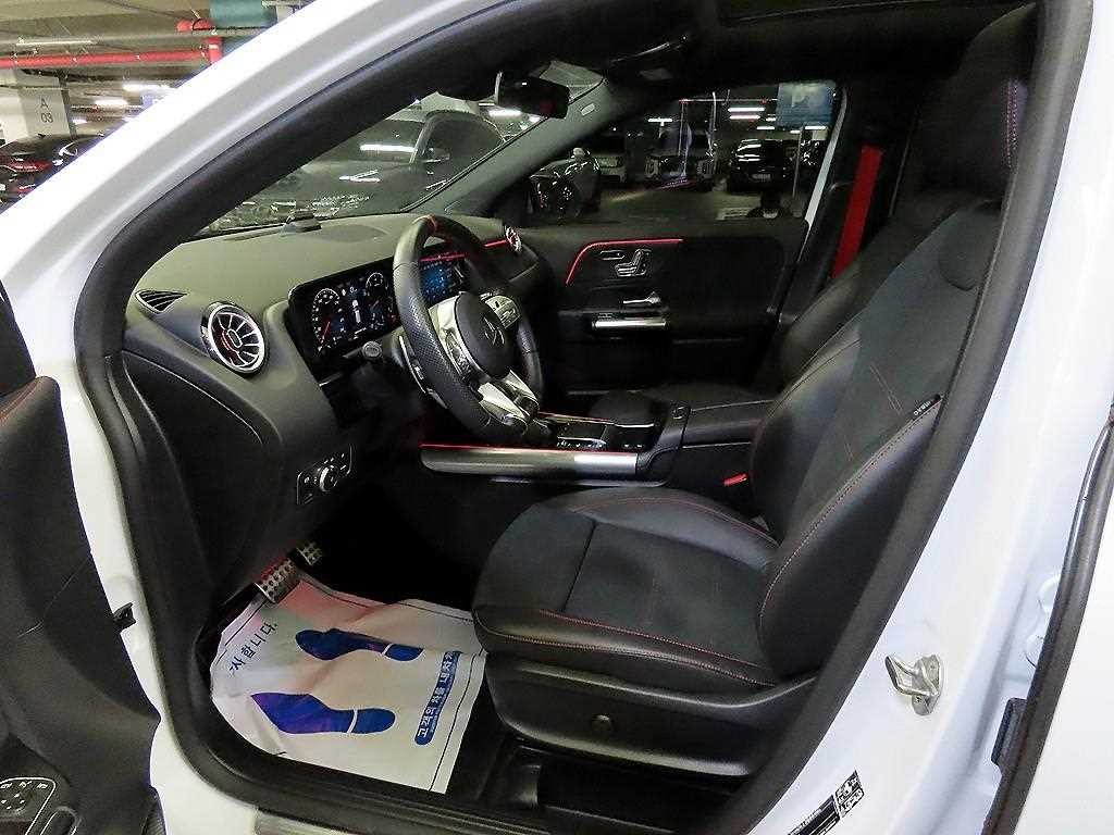 벤츠 GLA 클래스 GLA클래스 H247 GLA45 AMG 4MATIC + 이미지 6