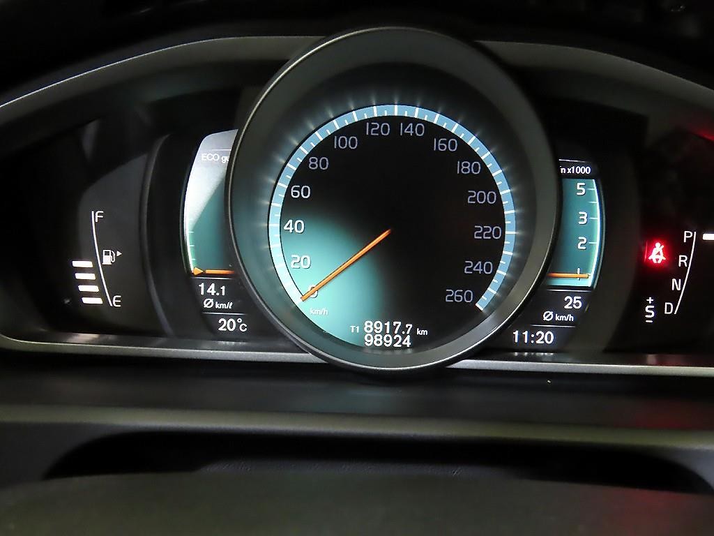 볼보 V40 D3 이미지 9