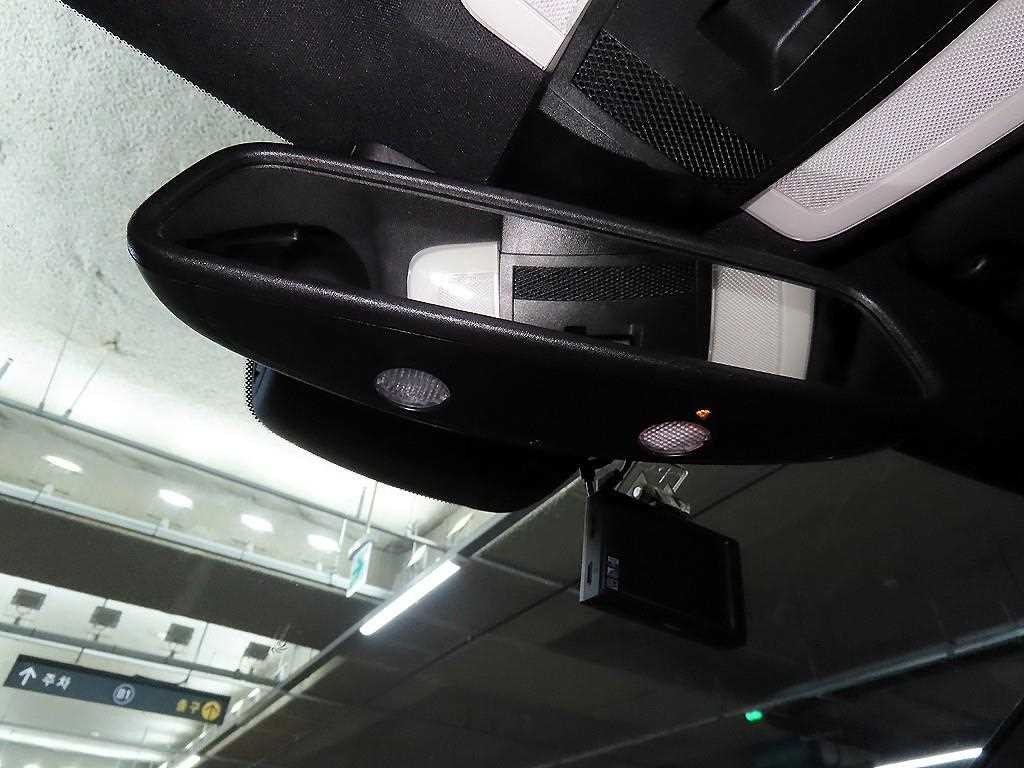 벤츠 E 클래스 E-클래스 W212 E200 쿠페 이미지 15