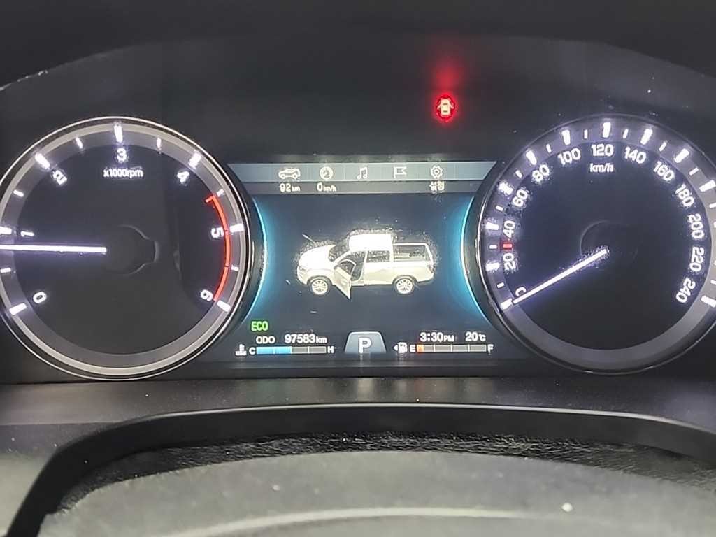 KG모빌리티(쌍용) 렉스턴 렉스턴 스포츠 2WD 디젤 2.2 프레스티지 이미지 6