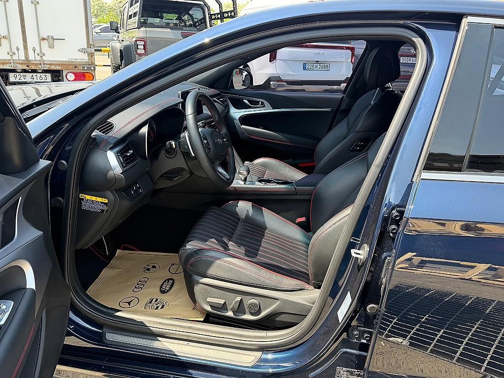 제네시스 G70 3.3T 스포츠 AWD 엘리트 이미지 6