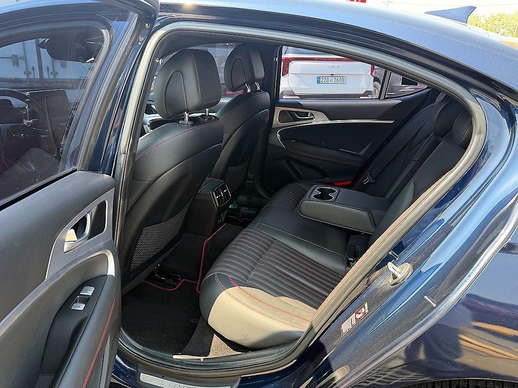 제네시스 G70 3.3T 스포츠 AWD 엘리트 이미지 7