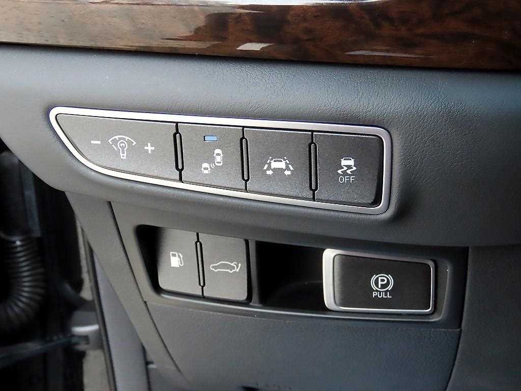 제네시스 EQ900 3.8 GDI AWD 프리미엄 럭셔리 이미지 12
