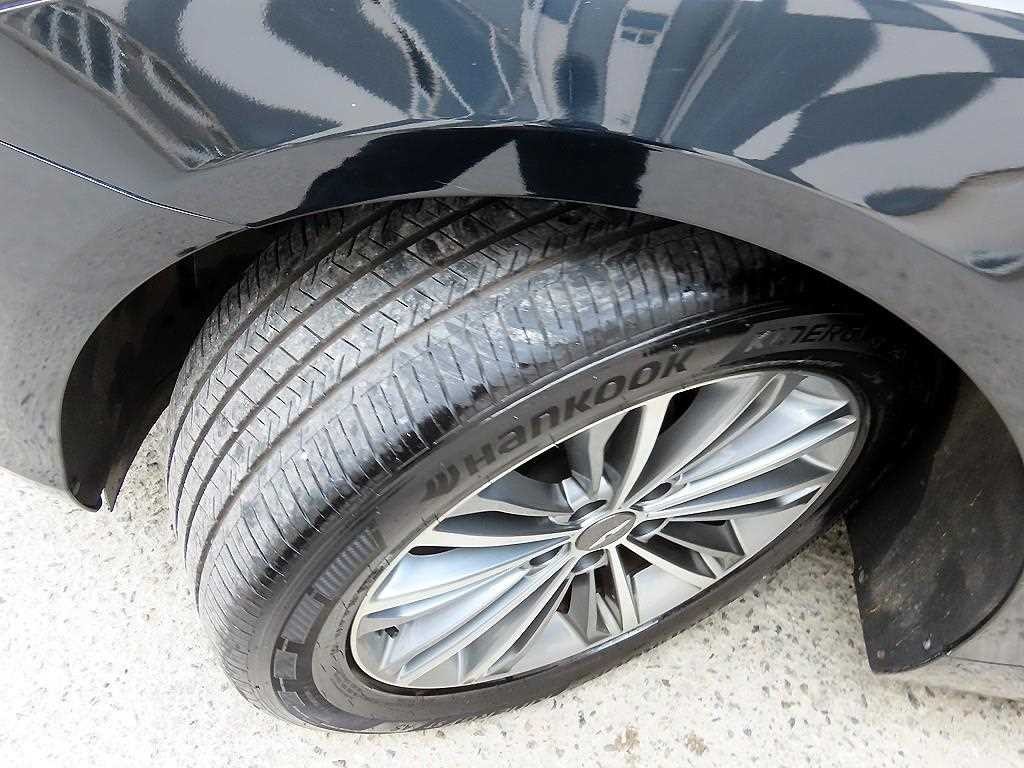 제네시스 EQ900 3.8 GDI AWD 프리미엄 럭셔리 이미지 20