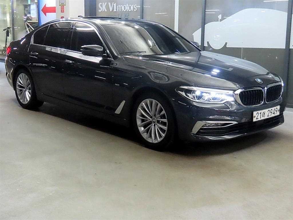 BMW 5시리즈 5시리즈 (G30) 530i 럭셔리 플러스 이미지 1