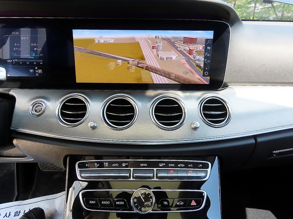 벤츠 E 클래스 E-클래스 W213 E350d 이미지 13