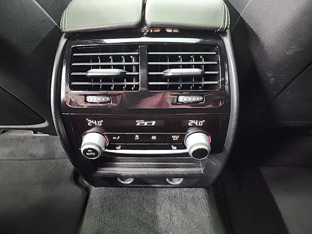BMW 5시리즈 5시리즈 (G30) 520d xDrive M 스포츠 플러스 이미지 13