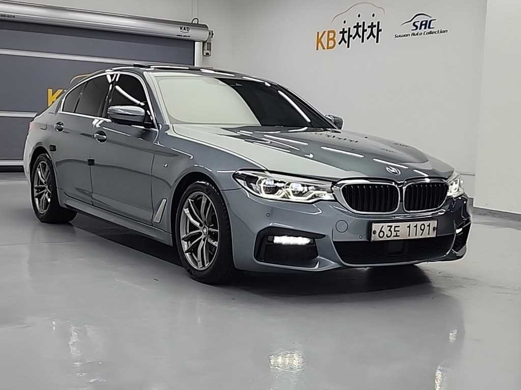 BMW 5시리즈 5시리즈 (G30) 520d xDrive M 스포츠 플러스 이미지 4