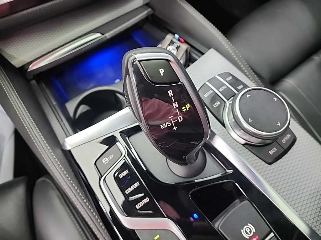 BMW 5시리즈 5시리즈 (G30) 520d xDrive M 스포츠 플러스 이미지 8