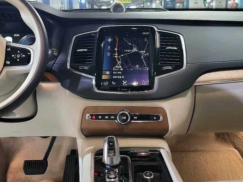 볼보 XC90 XC90 2세대 2.0 T8 AWD 엑셀런스 이미지 11