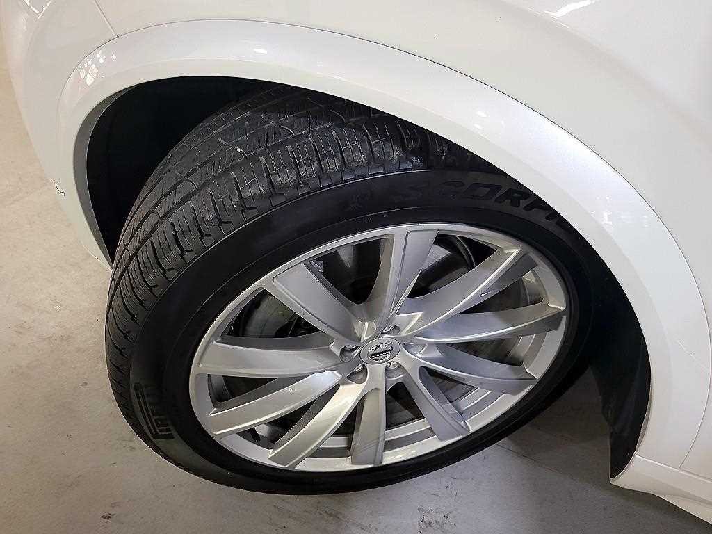 볼보 XC90 XC90 2세대 2.0 T8 AWD 엑셀런스 이미지 20