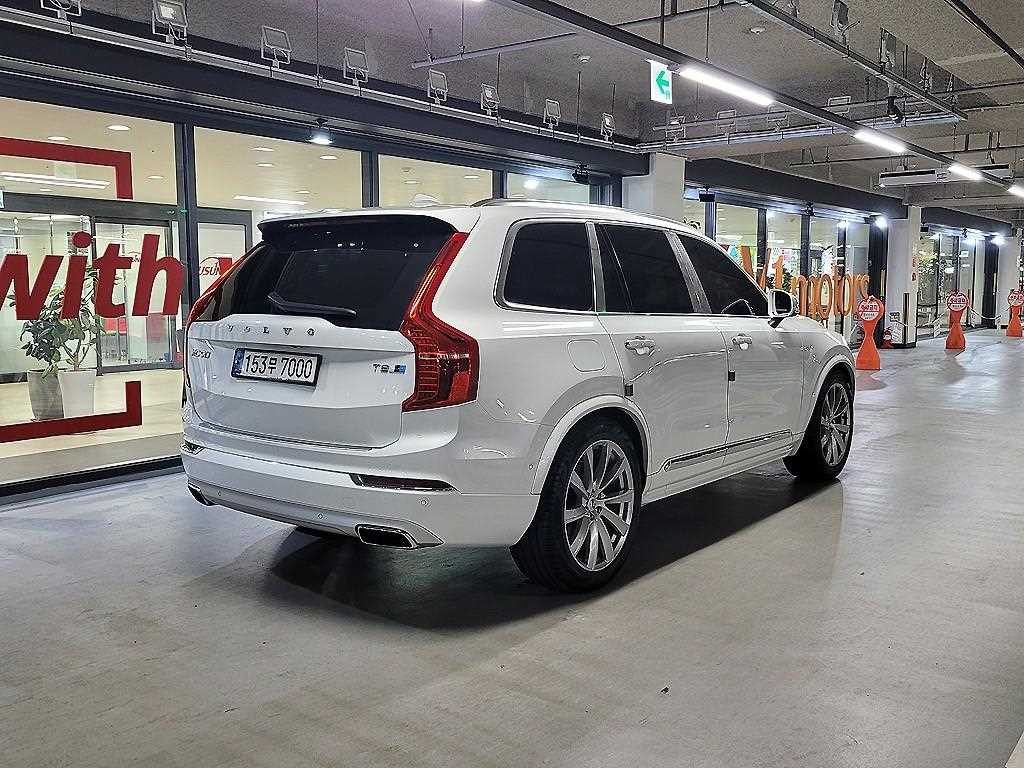 볼보 XC90 XC90 2세대 2.0 T8 AWD 엑셀런스 이미지 4