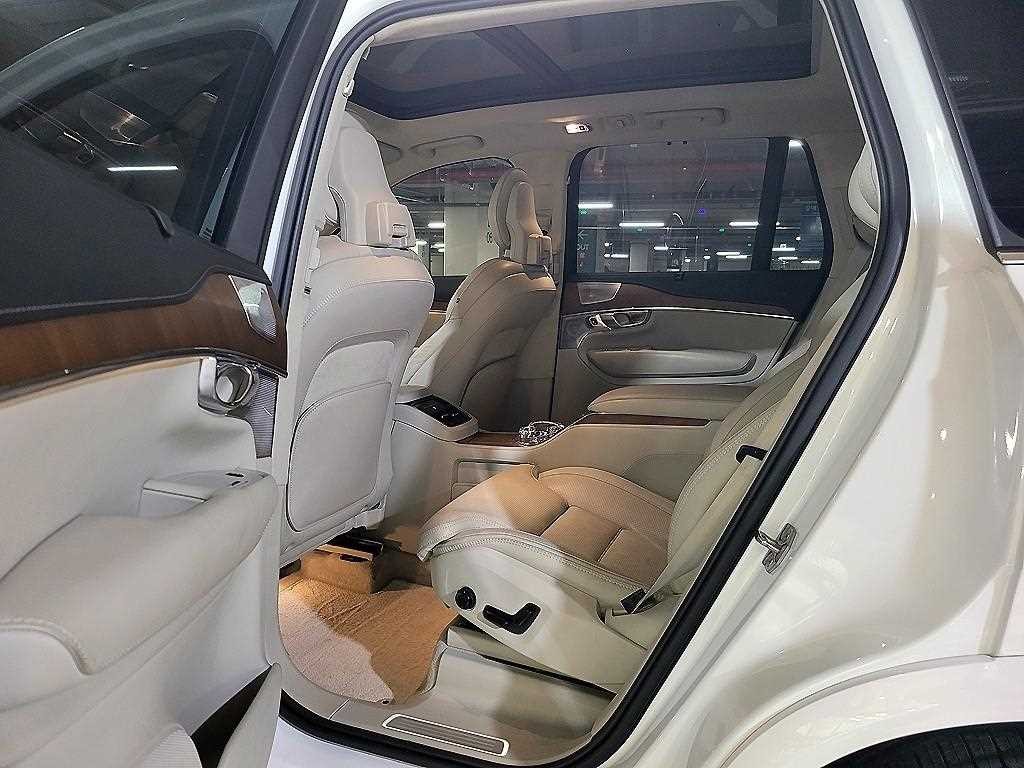 볼보 XC90 XC90 2세대 2.0 T8 AWD 엑셀런스 이미지 8