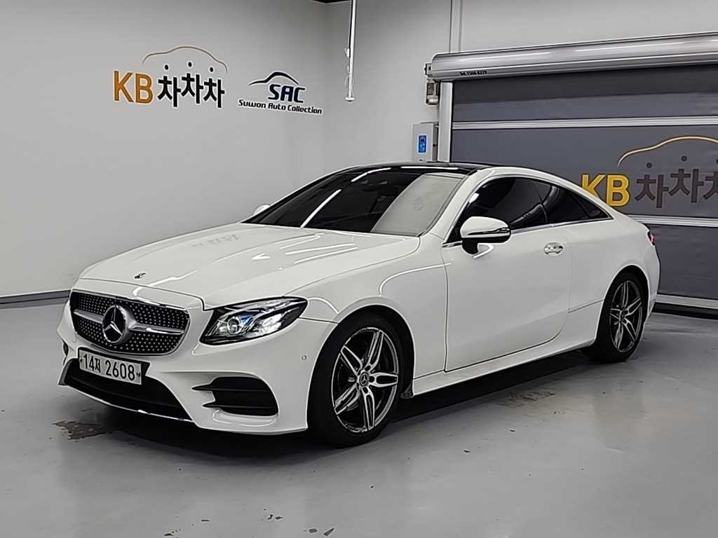 벤츠 E 클래스 E-클래스 W213 E220d 쿠페 이미지 1