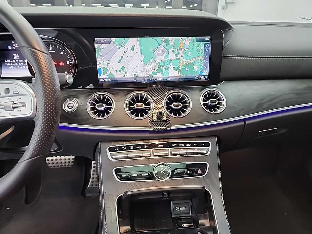 벤츠 E 클래스 E-클래스 W213 E220d 쿠페 이미지 10