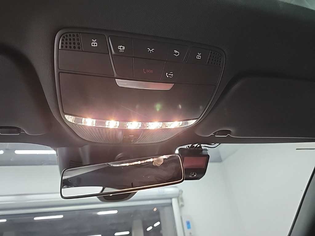 벤츠 E 클래스 E-클래스 W213 E220d 쿠페 이미지 17