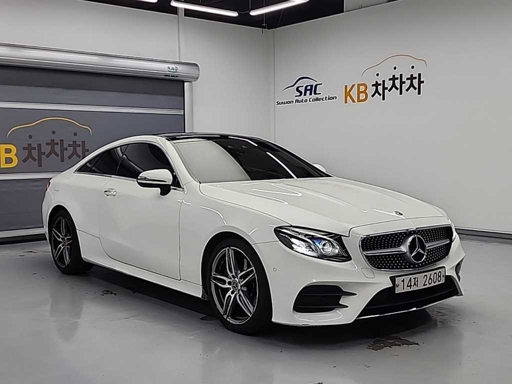 벤츠 E 클래스 E-클래스 W213 E220d 쿠페 이미지 4
