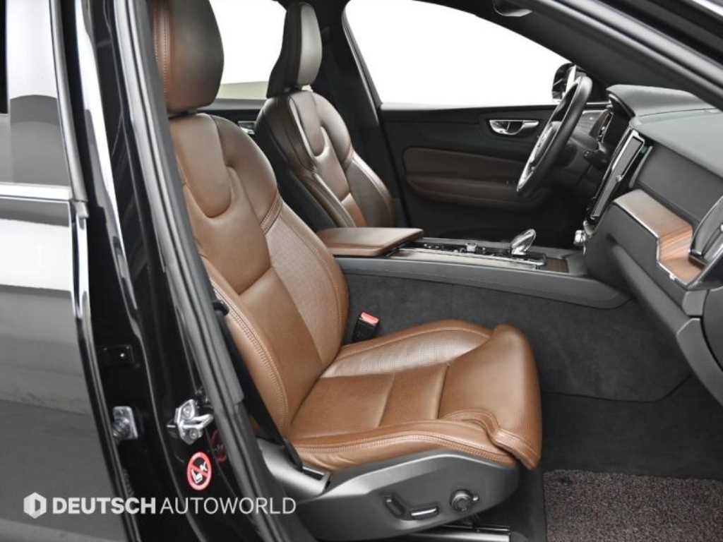 볼보 XC60 XC60(2세대) B6 AWD 인스크립션 이미지 10