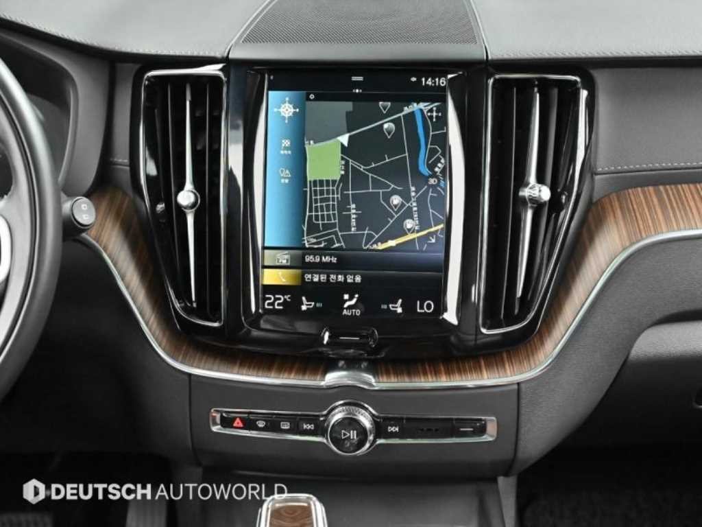 볼보 XC60 XC60(2세대) B6 AWD 인스크립션 이미지 14
