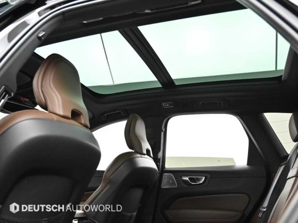 볼보 XC60 XC60(2세대) B6 AWD 인스크립션 이미지 18