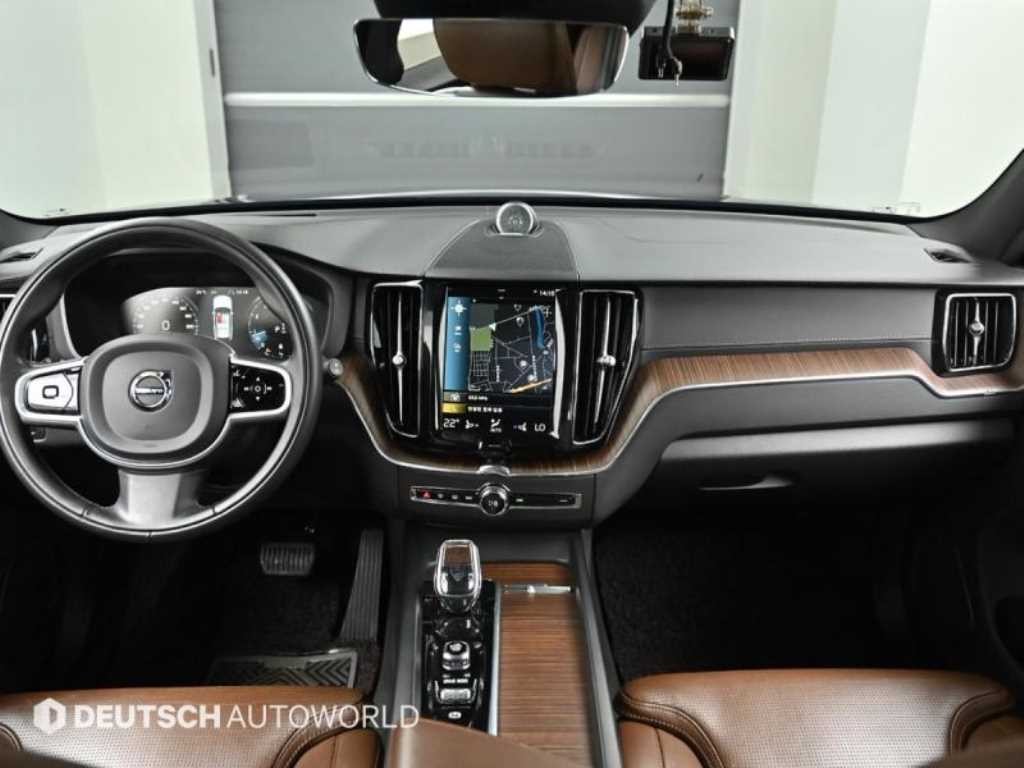 볼보 XC60 XC60(2세대) B6 AWD 인스크립션 이미지 7