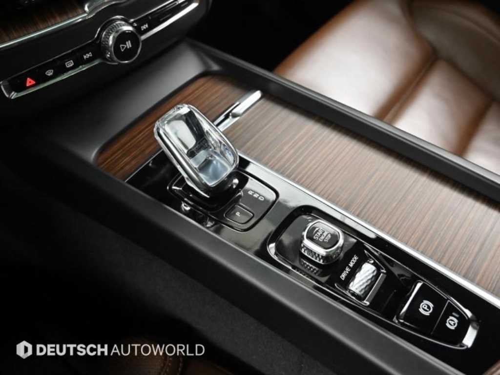 볼보 XC60 XC60(2세대) B6 AWD 인스크립션 이미지 9