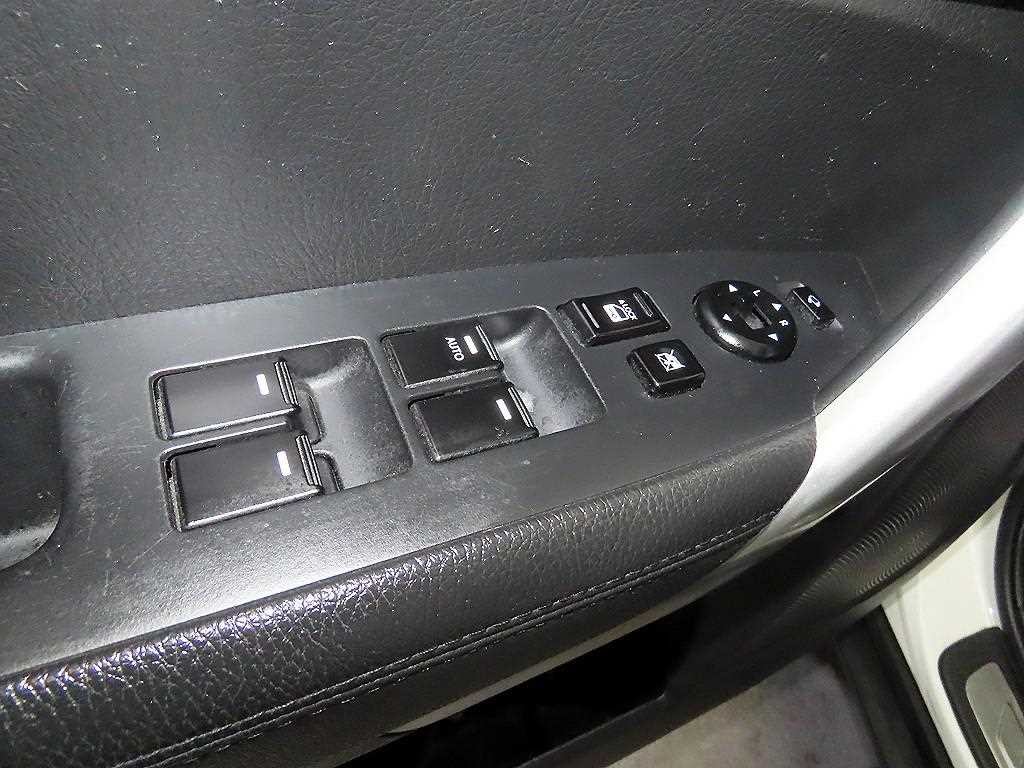 기아 쏘렌토 쏘렌토 R 디젤 2WD 2.0 TLX 최고급형 이미지 13