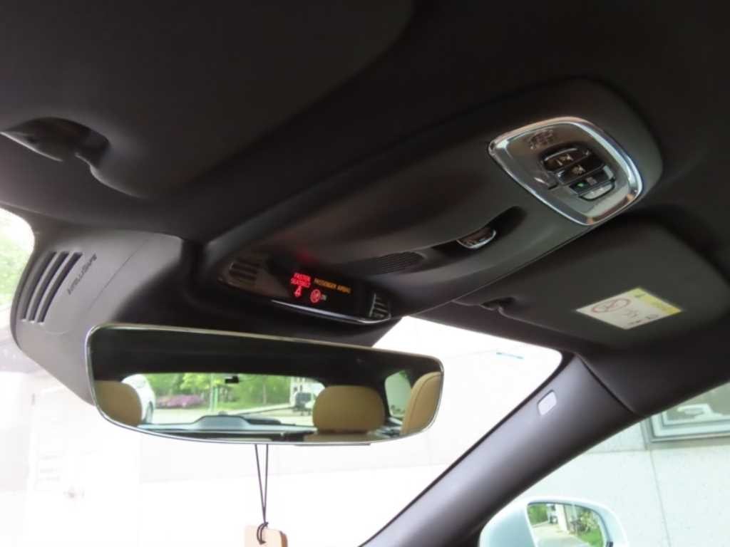 볼보 V60 V60 크로스 컨트리 2세대 2.0 B5 프로 AWD 이미지 11
