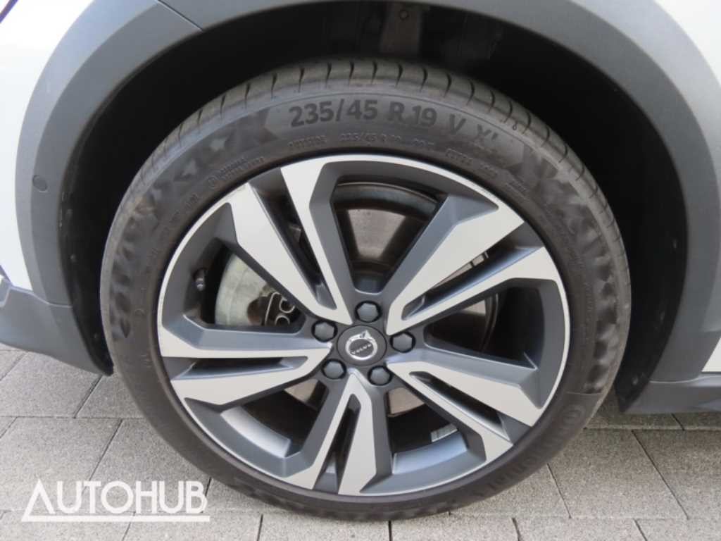 볼보 V60 V60 크로스 컨트리 2세대 2.0 B5 프로 AWD 이미지 18
