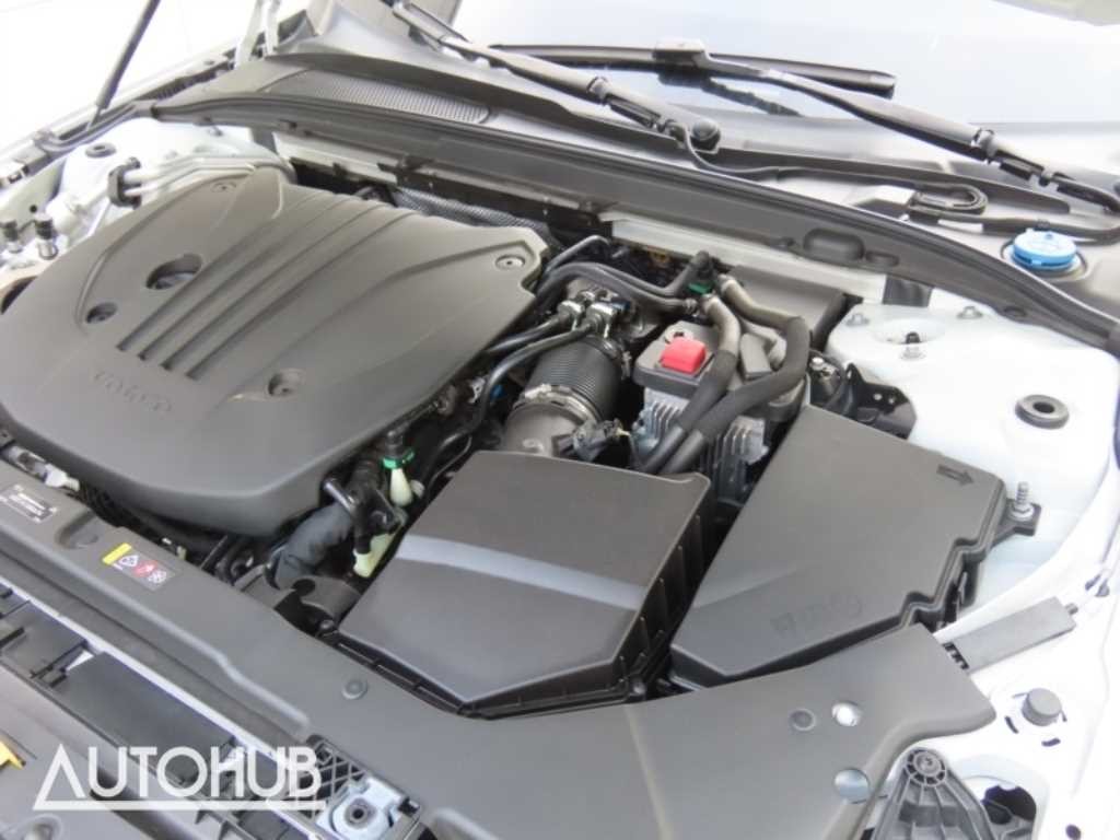 볼보 V60 V60 크로스 컨트리 2세대 2.0 B5 프로 AWD 이미지 5