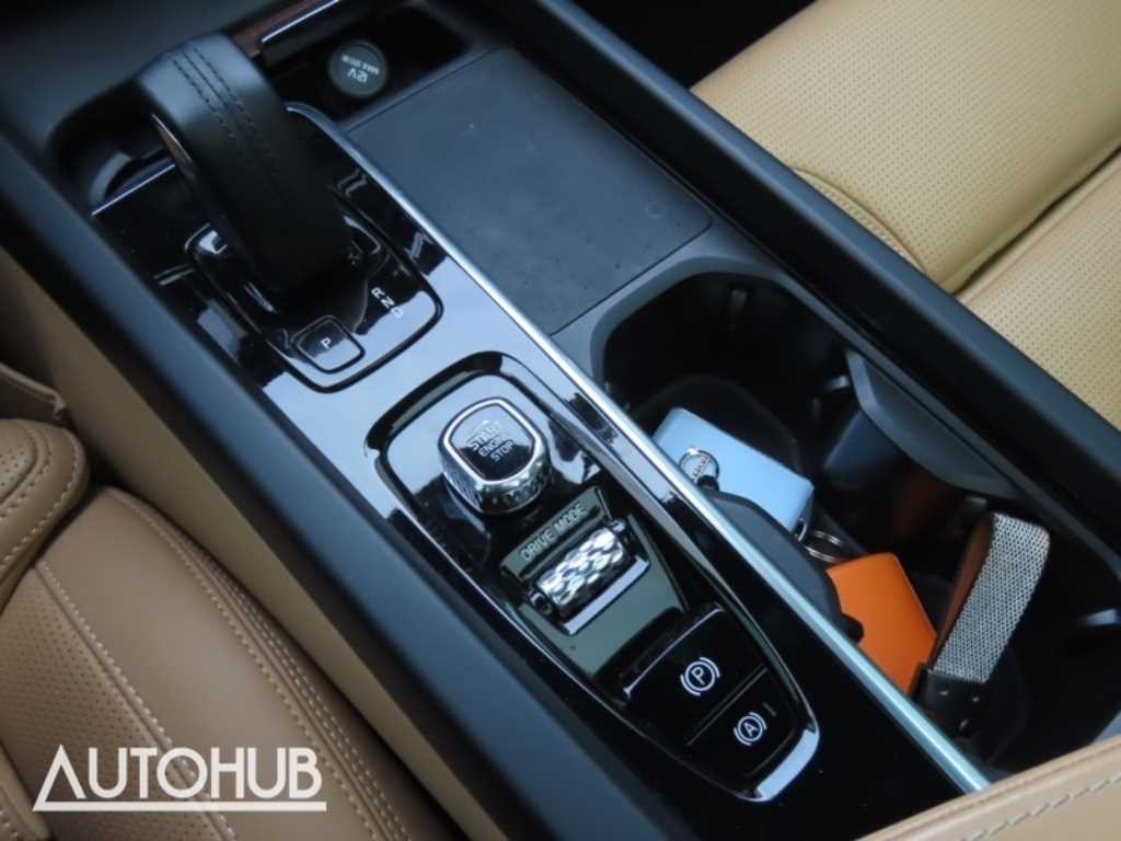 볼보 V60 V60 크로스 컨트리 2세대 2.0 B5 프로 AWD 이미지 7