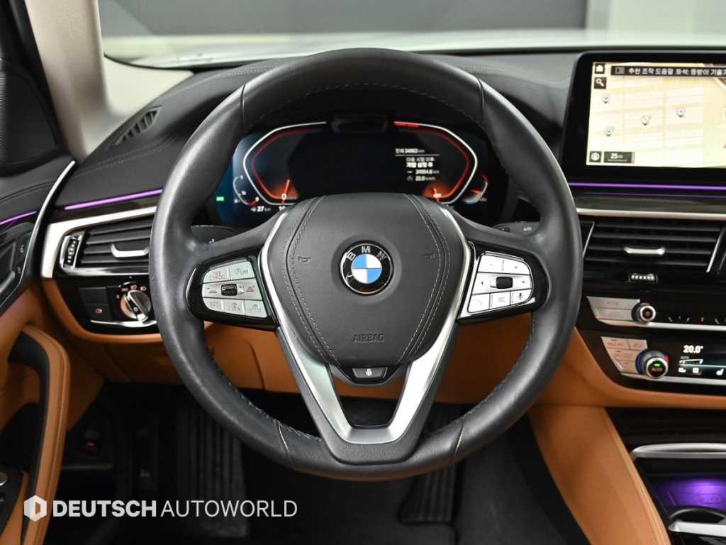 BMW 5시리즈 5시리즈 (G30) 520i 럭셔리 이미지 13