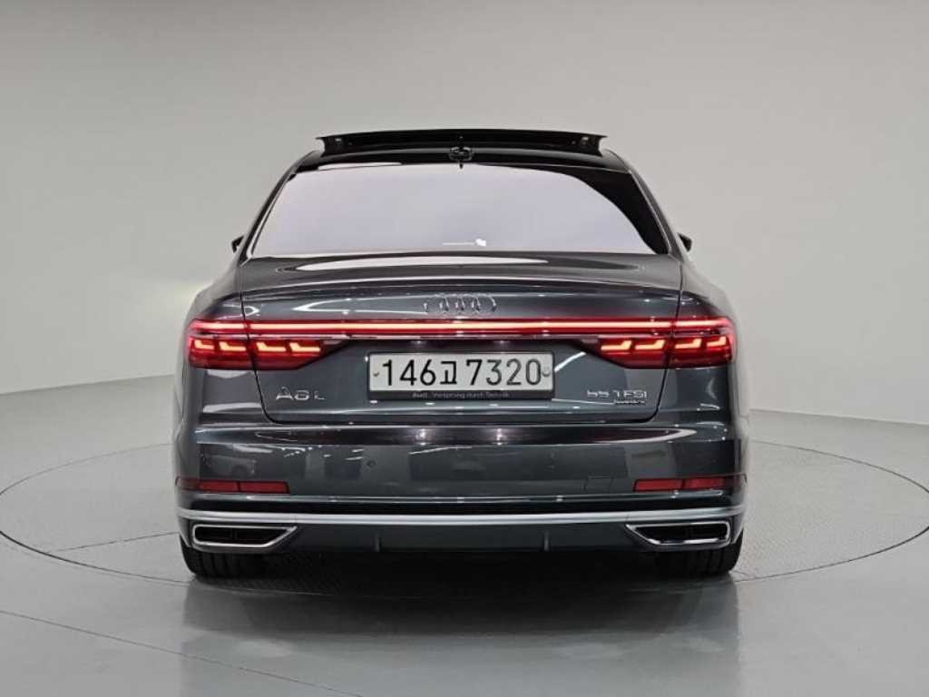 아우디 A8 A8 (D5) 55 TFSI 콰트로 LWB 이미지 4