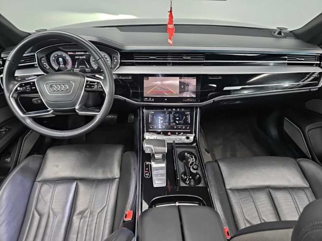아우디 A8 A8 (D5) 55 TFSI 콰트로 LWB 이미지 5