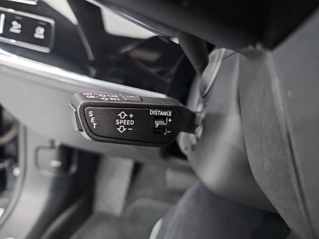 아우디 A8 A8 (D5) 55 TFSI 콰트로 LWB 이미지 8