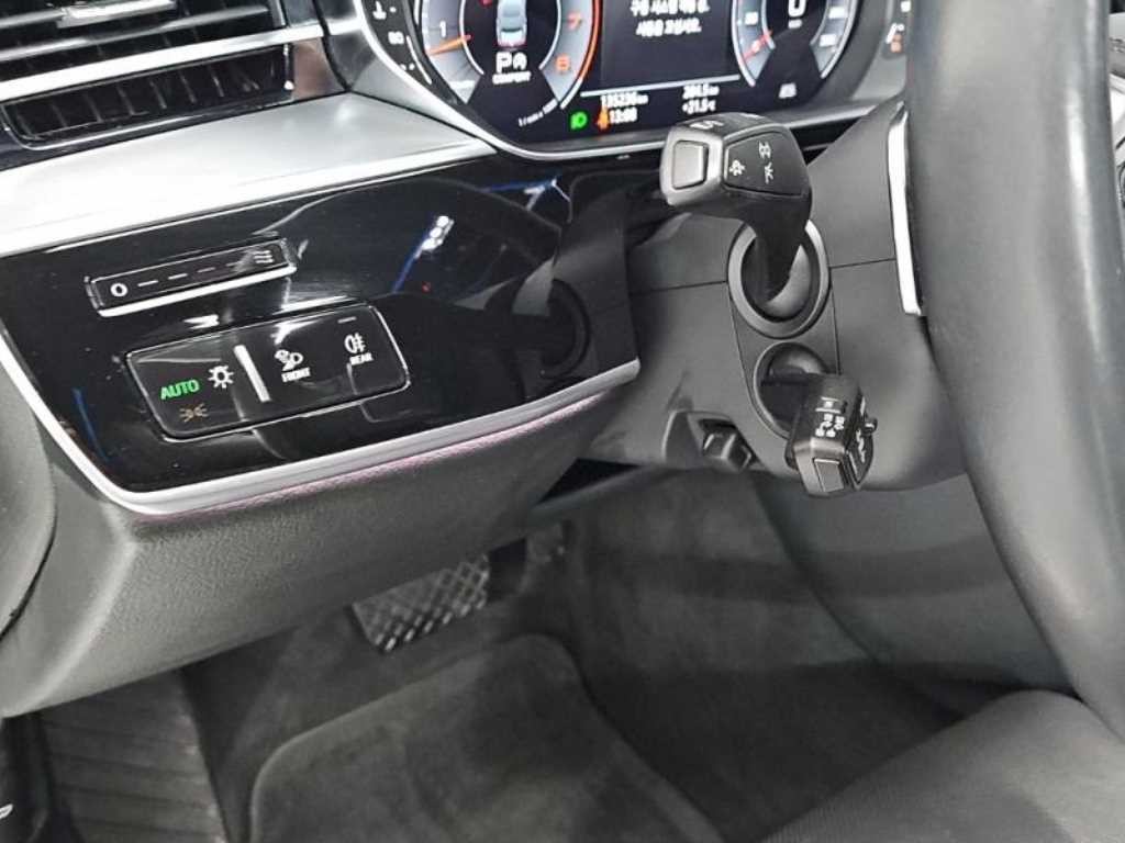 아우디 A8 A8 (D5) 55 TFSI 콰트로 LWB 이미지 9