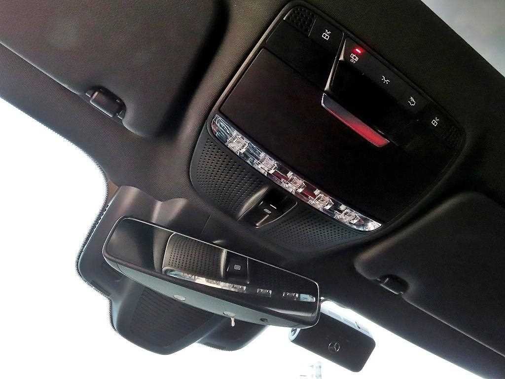 벤츠 E 클래스 E-클래스 W213 E220d 쿠페 이미지 16